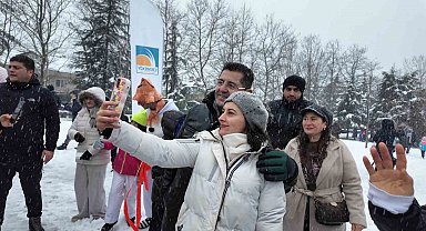Çekmeköy'de kar şenliği: Yüzlerce vatandaş doyasıya eğlendi