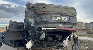 Cenaze dönüşü feci kaza: 4 yaralı