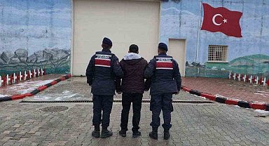 Çeşitli suçlardan aranan 24 kişiyi jandarma yakaladı
