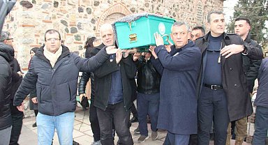 CHP Genel Başkanı Özel, Manisa'da cenaze namazına katıldı