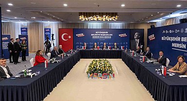 CHP'li Büyükşehir Belediye Başkanları Mersin'de buluştu