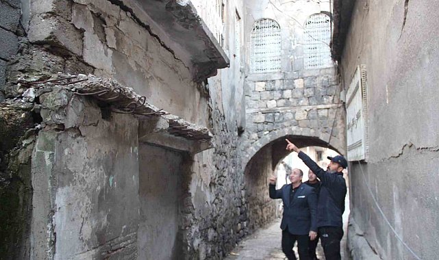 Cizre'de 200 yıllık tarihi kemerli ev yıkılma tehlikesiyle karşı karşıya