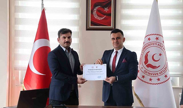 Çocuk hakları komitesi üyelerine dijital okuryazarlık ve akran zorbalığı ile mücadele eğitimi