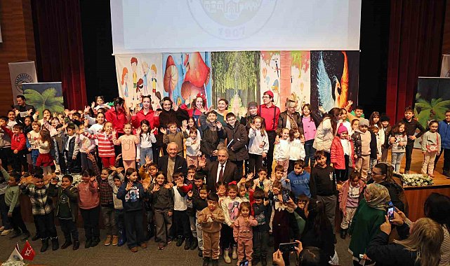 Çocuklar Yalçın Başkan'ın karne hediyesi ile eğlendi