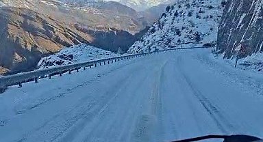 Çoruh vadisi buz pistine döndü