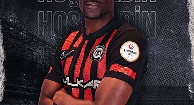 Çorum FK, Eyüpspor ile yollarını ayıran Mame Thiam'ı renklerine bağladı