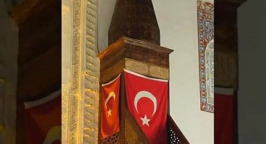 Cuma hutbesinde 'Minberler bayrakla süslensin' teklifi