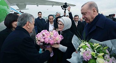 Cumhurbaşkanı Erdoğan, Özbekistan Cumhurbaşkanı Mirziyoyev'i törenle karşıladı