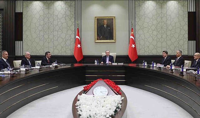 Cumhurbaşkanı Recep Tayyip Erdoğan başkanlığındaki yılın ilk Milli Güvenlik Kurulu toplantısı Beştepe'de başladı.