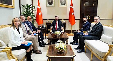 Cumhurbaşkanı Yardımcısı Yılmaz: "ABD Türkiye Büyükelçisi Barrack ile ikili ilişkilerimizin daha da güçlendirilmesi ve derinleştirilmesi konularını ele aldık"