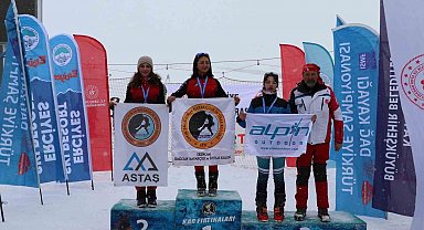 Dağ Kayağı Türkiye Şampiyonası Erciyes'te yapıldı