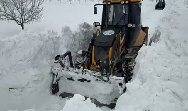 Darende Belediyesi'nden karla mücadelede yoğun mesai
