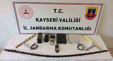 Define arayan 5 kişi suçüstü yakalandı