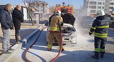 Defne'de araç yangını