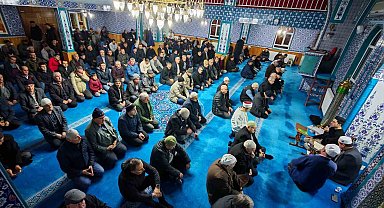 Demirci'de Miraç Kandili dualarla idrak edildi