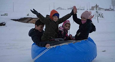Demirözü'nde eğitime kar engeli