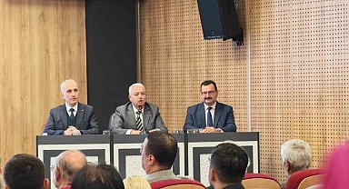 Denizli'de '2025 Altın Ok' ödülü Vali Coşkun'a verildi