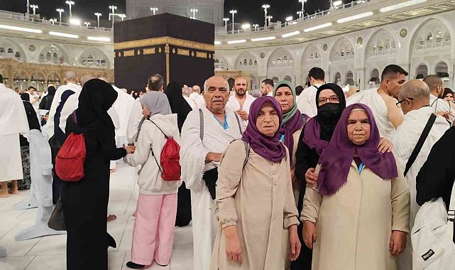 Denizlili umreciler Mekke'de ilk umre ibadeti gerçekleştirildi