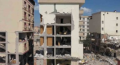 Depremin yıktığı Nurdağı küllerinden doğdu