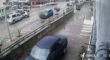 Dikkatsizlik kazayı beraberinde getirdi: 2 yaralı