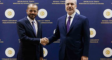 Dışişleri Bakanı Fidan, Umman Sultanlığı Dışişleri Bakanı Al Busaidi ile araya geldi