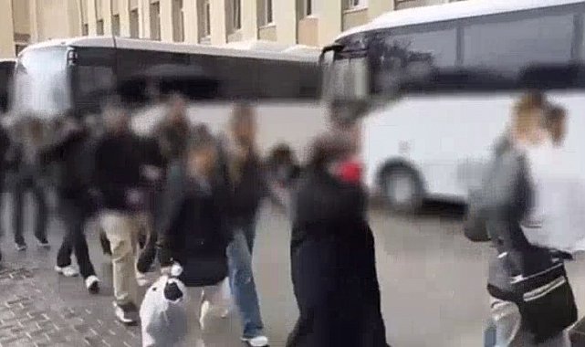 Diyarbakır merkezli 11 ilde 'Sanal Kıskaç Operasyonu': 10 tutuklama