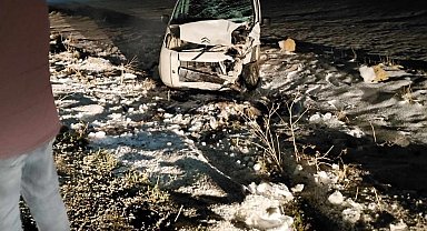 Diyarbakır'da 3 araçlı zincirleme kaza: 2 yaralı