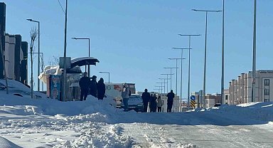 Diyarbakır'da kar çilesi devam ediyor