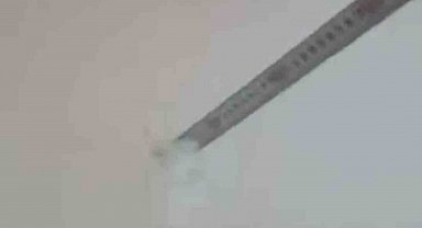 Diyarbakır'da kar kalınlığını metreyle ölçtüler: Kent merkezinde kalınlık ortalama 40 santimi buldu