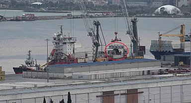 Dron saldırısına uğrayan gemi Samsun Limanı'na demirledi