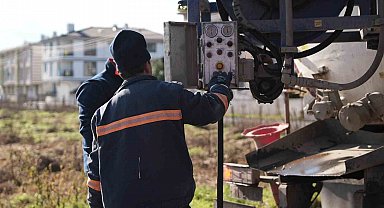 Düzce Belediyesi menfez ve mazgalları temizledi