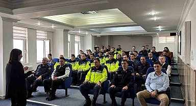 Düzce İl Jandarma Komutanlığında "etkili iletişim" semineri