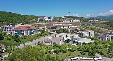 Düzce Üniversitesi mühendislikte birinci oldu