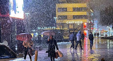 Düzce'de kar yağışı etkili oluyor