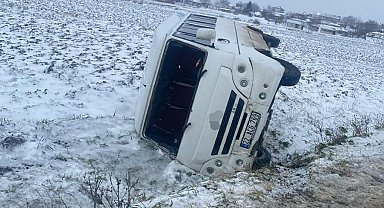 Edirne'de minibüs kazası: 1 yaralı