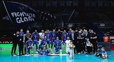 Efeler Ligi: Halkbank: 3 - Alanya Belediyespor: 1