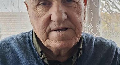 El frenini çekmediği traktörün altında kalan sürücü hayatını kaybetti