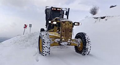 Elazığ'da kapalı 320 köy yolunda çalışmalar sürüyor