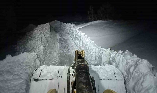Elazığ'da kapalı köy yolları açıldı