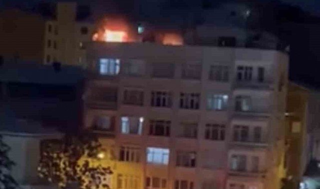 Elazığ'da teras katında yangın