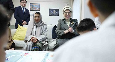 Emine Erdoğan: "Gazze'de iki senede 54 bine yakın çocuk yetim kaldı"