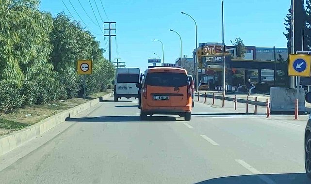 Emniyet kemerini kazalı kapıya bağladı