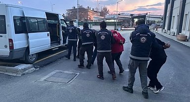 Erzincan'da 19 kaçak göçmen yakalandı, 3 organizatör tutuklandı