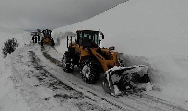 Erzincan'da 328 köy yolu ulaşıma kapandı