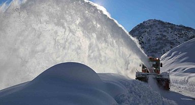Erzincan'da 449 köy yolu ulaşıma kapandı