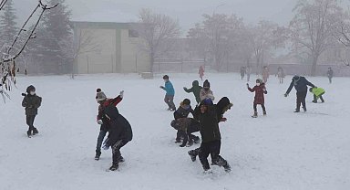 Erzincan'da eğitime bir gün ara verildi