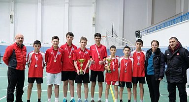 Erzincan'da Yıldızlar Badminton İl Birinciliği tamamlandı