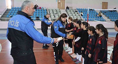 Erzurum polisinden çocuklara yönelik örnek projeler