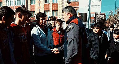 Erzurum'da gençlere rap müzikli mesaj beğeni topladı