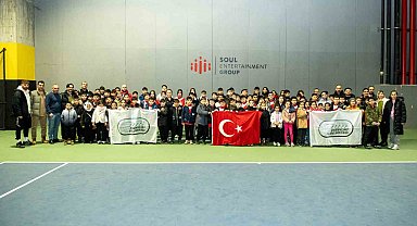 Esenyurtlu öğrenciler Avrupa'nın en büyük tenis akademilerinden birini ziyaret etti